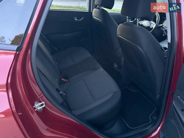 Красный Хендай Kona, объемом двигателя 0 л и пробегом 41 тыс. км за 17200 $, фото 23 на Automoto.ua