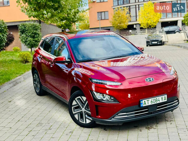 Червоний Хендай Kona, об'ємом двигуна 0 л та пробігом 100 тис. км за 20900 $, фото 10 на Automoto.ua