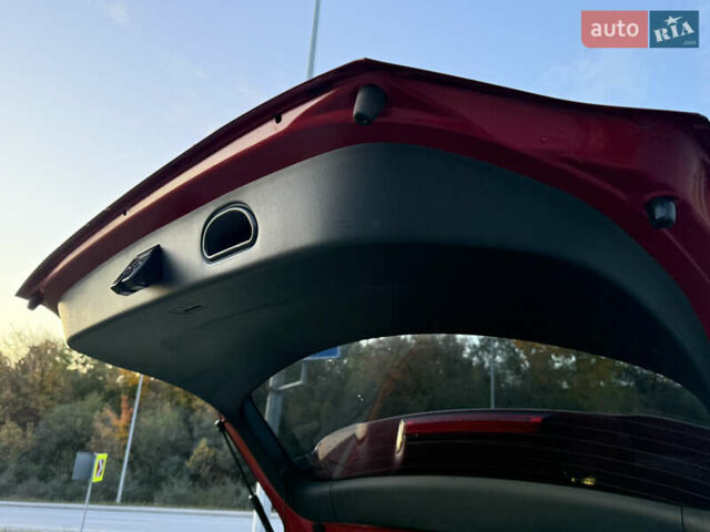 Красный Хендай Kona, объемом двигателя 0 л и пробегом 41 тыс. км за 17200 $, фото 19 на Automoto.ua