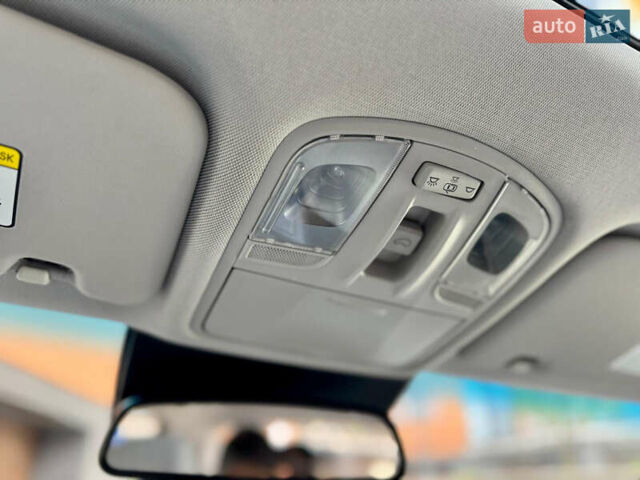 Червоний Хендай Kona, об'ємом двигуна 0 л та пробігом 100 тис. км за 20900 $, фото 88 на Automoto.ua