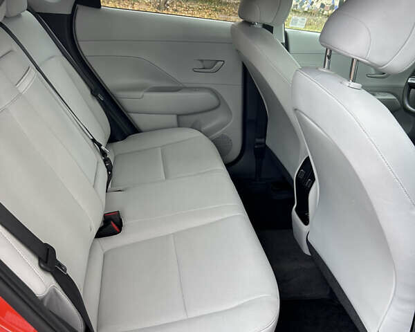 Червоний Хендай Kona, об'ємом двигуна 2 л та пробігом 28 тис. км за 27000 $, фото 11 на Automoto.ua