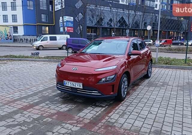 Красный Хендай Kona, объемом двигателя 0 л и пробегом 56 тыс. км за 25000 $, фото 5 на Automoto.ua