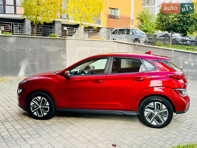 Червоний Хендай Kona, об'ємом двигуна 0 л та пробігом 100 тис. км за 20900 $, фото 35 на Automoto.ua