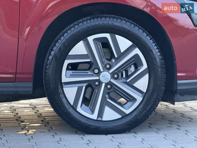Красный Хендай Kona, объемом двигателя 0 л и пробегом 41 тыс. км за 17200 $, фото 10 на Automoto.ua