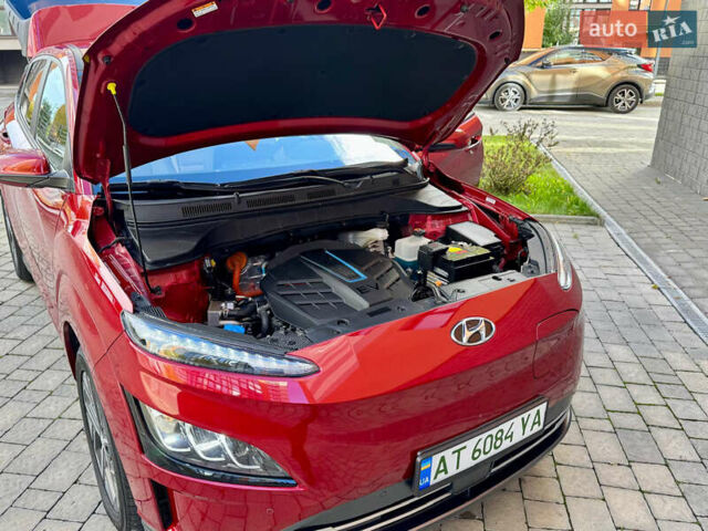 Червоний Хендай Kona, об'ємом двигуна 0 л та пробігом 100 тис. км за 20900 $, фото 45 на Automoto.ua