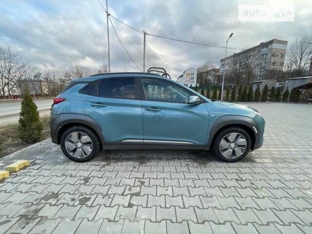 Хендай Kona, объемом двигателя 0 л и пробегом 129 тыс. км за 20200 $, фото 5 на Automoto.ua