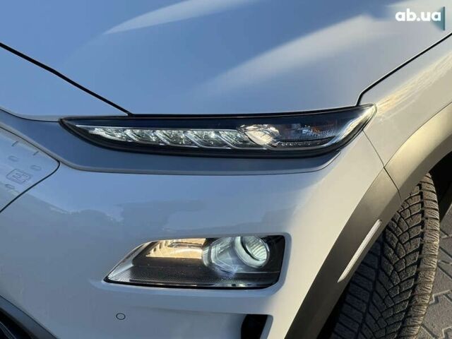 Хендай Kona, объемом двигателя 0 л и пробегом 141 тыс. км за 16600 $, фото 3 на Automoto.ua