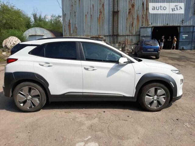 Хендай Kona, об'ємом двигуна 0 л та пробігом 180 тис. км за 18900 $, фото 3 на Automoto.ua