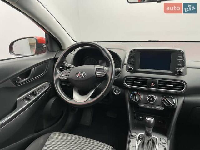 Хендай Kona, объемом двигателя 2 л и пробегом 96 тыс. км за 14916 $, фото 11 на Automoto.ua