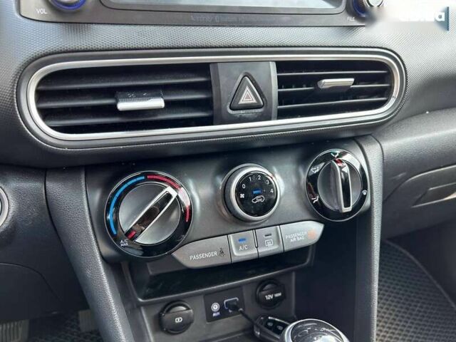 Хендай Kona, об'ємом двигуна 2 л та пробігом 136 тис. км за 15990 $, фото 21 на Automoto.ua