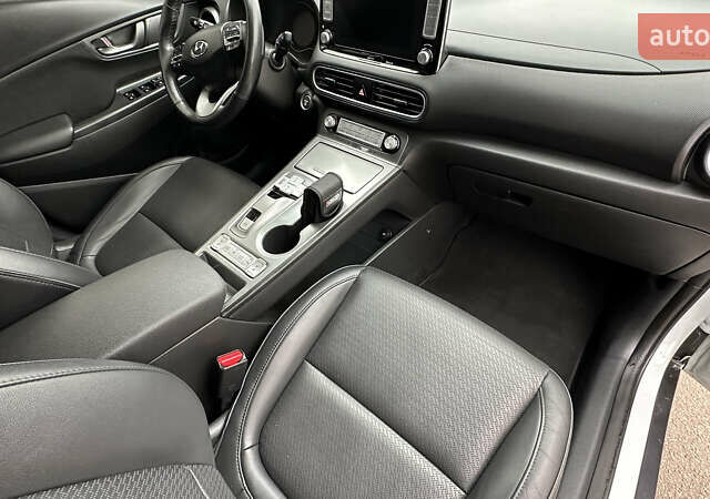 Хендай Kona, объемом двигателя 0 л и пробегом 112 тыс. км за 17200 $, фото 15 на Automoto.ua