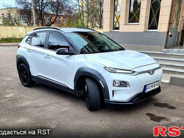 Хендай Kona, объемом двигателя 0 л и пробегом 68 тыс. км за 23500 $, фото 5 на Automoto.ua