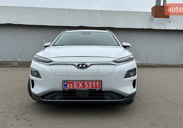 Хендай Kona, объемом двигателя 0 л и пробегом 112 тыс. км за 17200 $, фото 1 на Automoto.ua