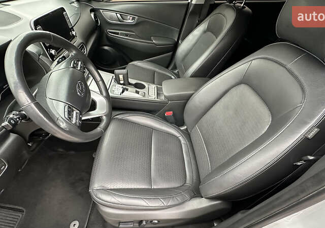 Хендай Kona, объемом двигателя 0 л и пробегом 112 тыс. км за 17200 $, фото 21 на Automoto.ua
