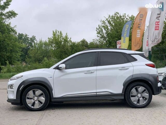 Хендай Kona, объемом двигателя 0 л и пробегом 122 тыс. км за 16999 $, фото 11 на Automoto.ua