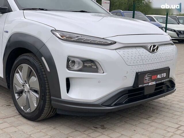 Хендай Kona, объемом двигателя 0 л и пробегом 122 тыс. км за 16999 $, фото 7 на Automoto.ua