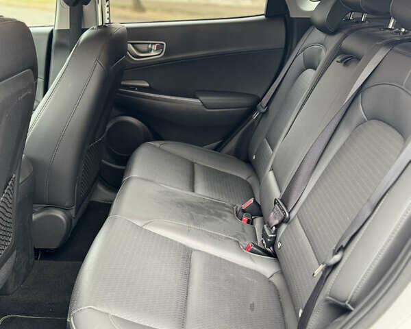 Хендай Kona, объемом двигателя 0 л и пробегом 139 тыс. км за 16650 $, фото 11 на Automoto.ua