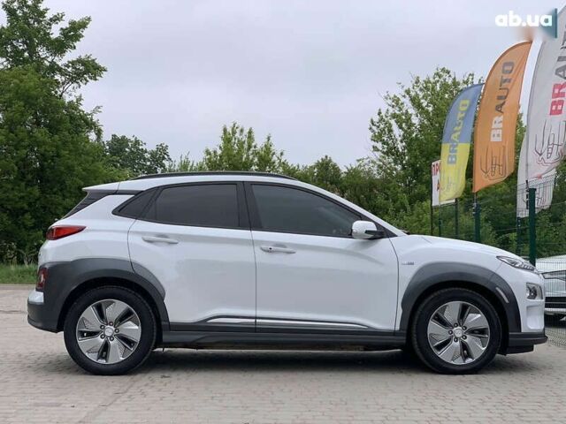 Хендай Kona, объемом двигателя 0 л и пробегом 122 тыс. км за 16999 $, фото 22 на Automoto.ua