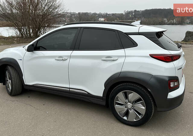 Хендай Kona, объемом двигателя 0 л и пробегом 112 тыс. км за 17200 $, фото 11 на Automoto.ua