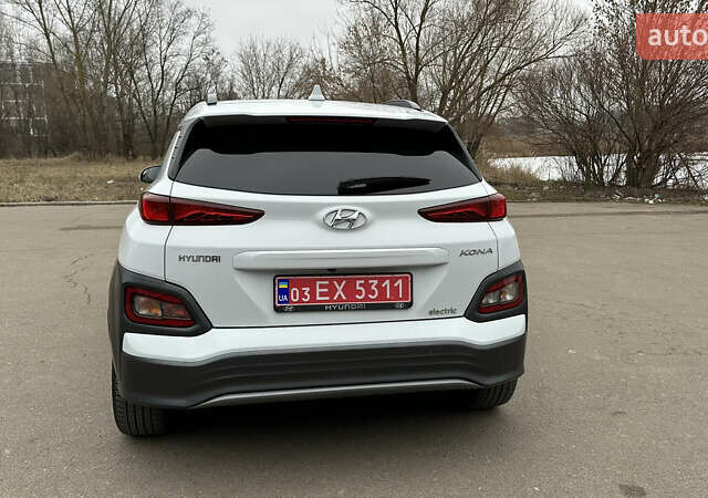 Хендай Kona, объемом двигателя 0 л и пробегом 112 тыс. км за 17200 $, фото 7 на Automoto.ua