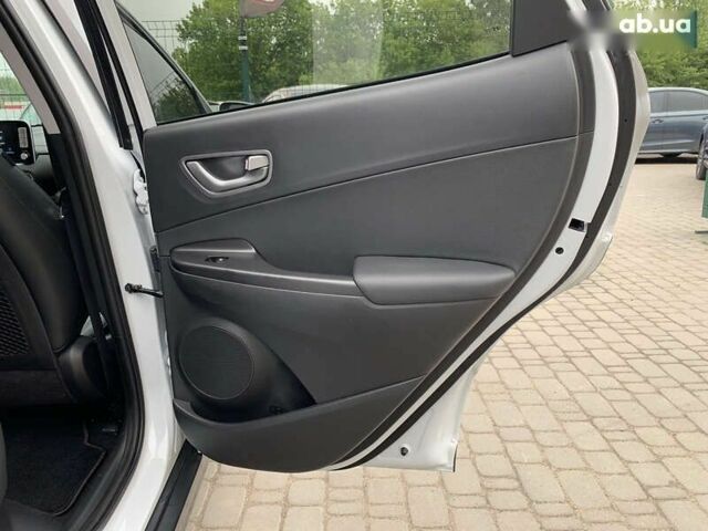Хендай Kona, объемом двигателя 0 л и пробегом 122 тыс. км за 16999 $, фото 28 на Automoto.ua