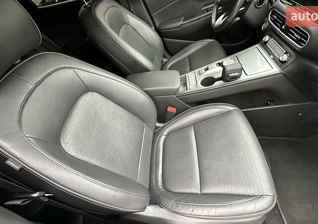 Хендай Kona, объемом двигателя 0 л и пробегом 112 тыс. км за 17200 $, фото 19 на Automoto.ua