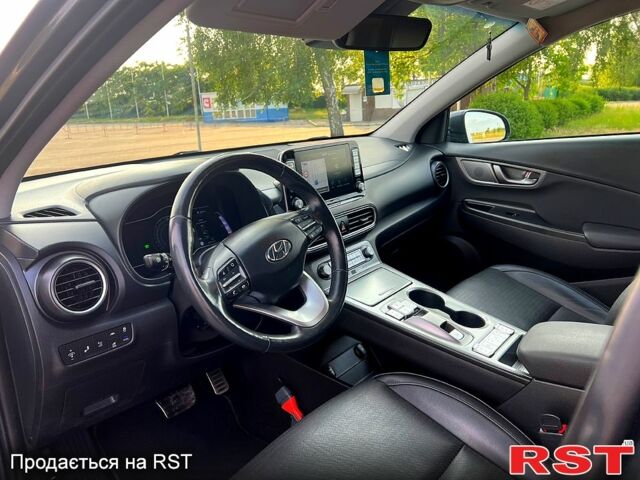 Хендай Kona, объемом двигателя 0.15 л и пробегом 107 тыс. км за 16900 $, фото 2 на Automoto.ua
