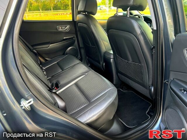 Хендай Kona, объемом двигателя 0.15 л и пробегом 107 тыс. км за 16900 $, фото 7 на Automoto.ua