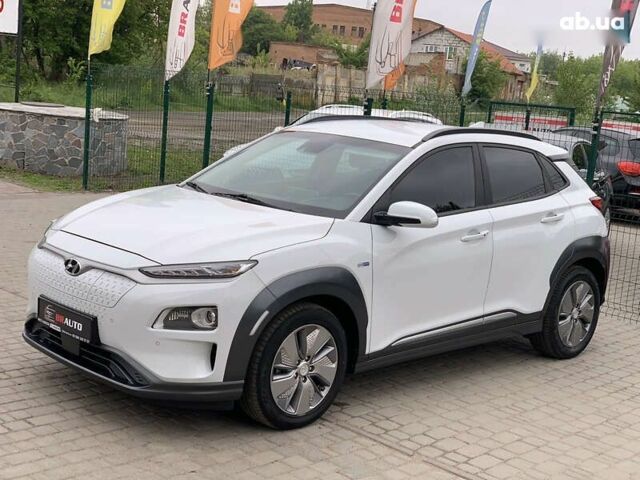 Хендай Kona, объемом двигателя 0 л и пробегом 122 тыс. км за 16999 $, фото 2 на Automoto.ua