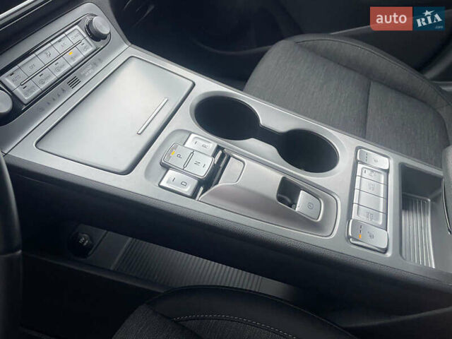 Хендай Kona, объемом двигателя 0 л и пробегом 55 тыс. км за 15799 $, фото 21 на Automoto.ua