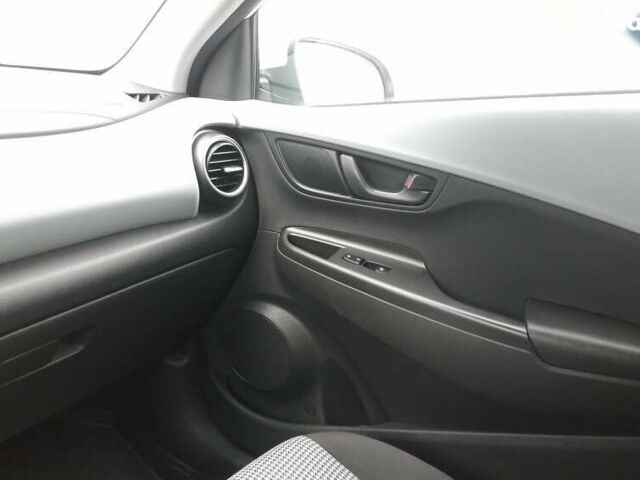 Хендай Kona, об'ємом двигуна 2 л та пробігом 58 тис. км за 17900 $, фото 18 на Automoto.ua