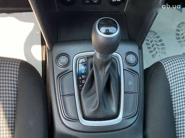 Хендай Kona, объемом двигателя 2 л и пробегом 104 тыс. км за 15200 $, фото 12 на Automoto.ua