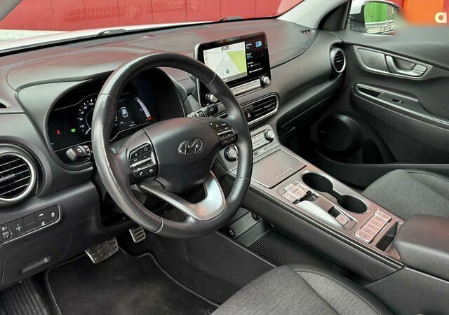 Хендай Kona, объемом двигателя 0 л и пробегом 70 тыс. км за 16950 $, фото 26 на Automoto.ua