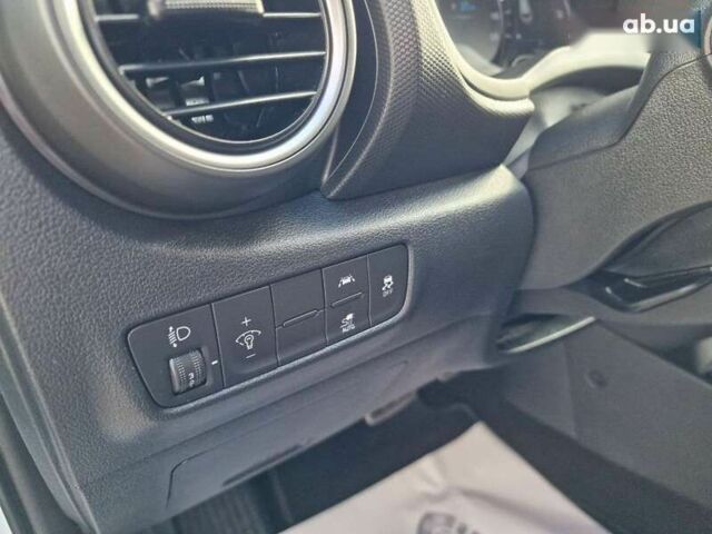 Хендай Kona, об'ємом двигуна 0 л та пробігом 70 тис. км за 16500 $, фото 24 на Automoto.ua