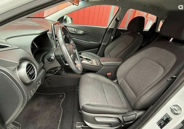 Хендай Kona, объемом двигателя 0 л и пробегом 70 тыс. км за 16950 $, фото 21 на Automoto.ua