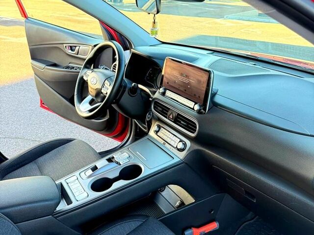 Хендай Kona, объемом двигателя 0.15 л и пробегом 74 тыс. км за 17500 $, фото 7 на Automoto.ua