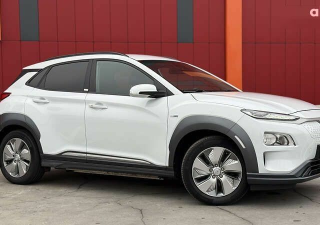 Хендай Kona, объемом двигателя 0 л и пробегом 70 тыс. км за 16950 $, фото 10 на Automoto.ua