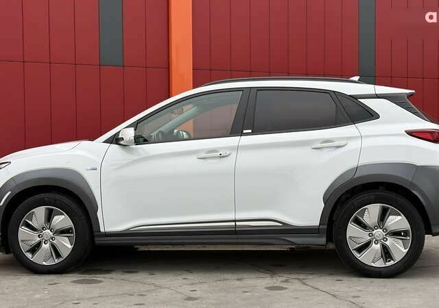 Хендай Kona, объемом двигателя 0 л и пробегом 70 тыс. км за 16950 $, фото 17 на Automoto.ua