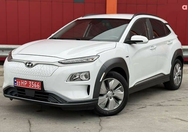 Хендай Kona, объемом двигателя 0 л и пробегом 70 тыс. км за 16950 $, фото 1 на Automoto.ua