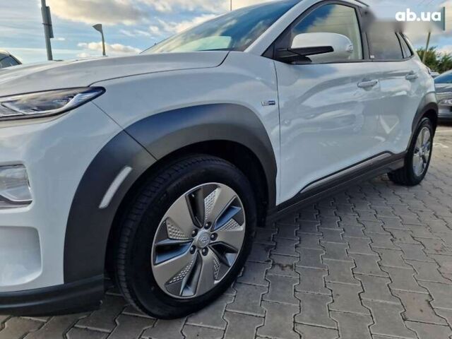 Хендай Kona, об'ємом двигуна 0 л та пробігом 70 тис. км за 16500 $, фото 1 на Automoto.ua
