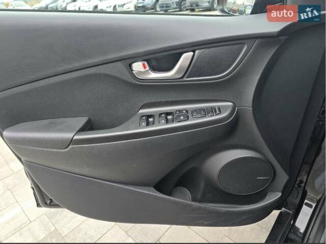 Хендай Kona, об'ємом двигуна 0 л та пробігом 40 тис. км за 18500 $, фото 10 на Automoto.ua