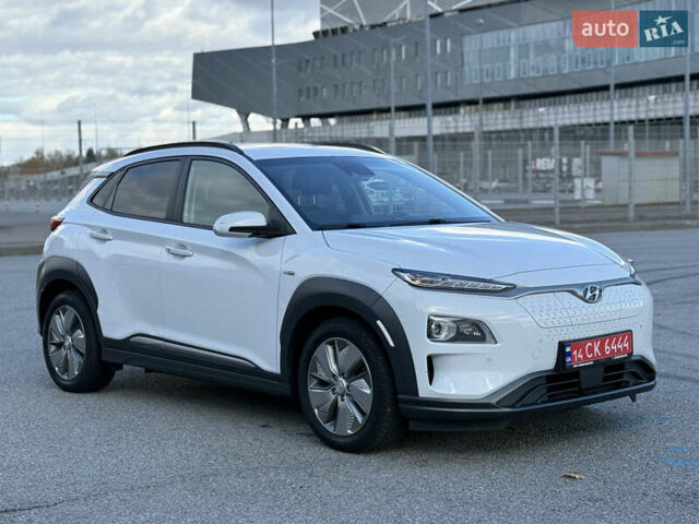 Хендай Kona, об'ємом двигуна 0 л та пробігом 117 тис. км за 17500 $, фото 1 на Automoto.ua