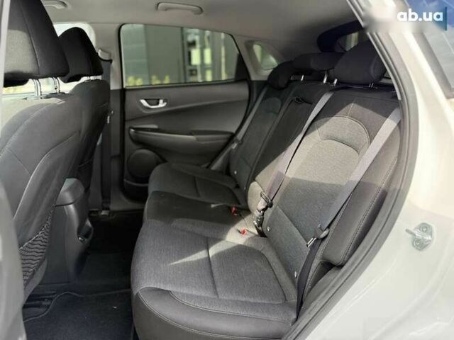 Хендай Kona, об'ємом двигуна 0 л та пробігом 84 тис. км за 16300 $, фото 8 на Automoto.ua