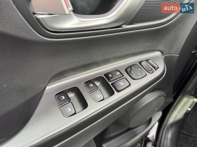 Хендай Kona, об'ємом двигуна 0 л та пробігом 40 тис. км за 18500 $, фото 24 на Automoto.ua