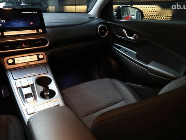 Хендай Kona, об'ємом двигуна 0 л та пробігом 53 тис. км за 17500 $, фото 24 на Automoto.ua