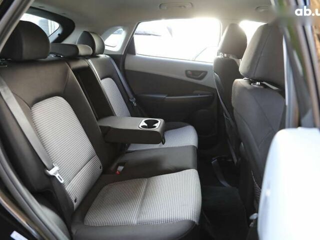 Хендай Kona, объемом двигателя 2 л и пробегом 90 тыс. км за 17000 $, фото 6 на Automoto.ua