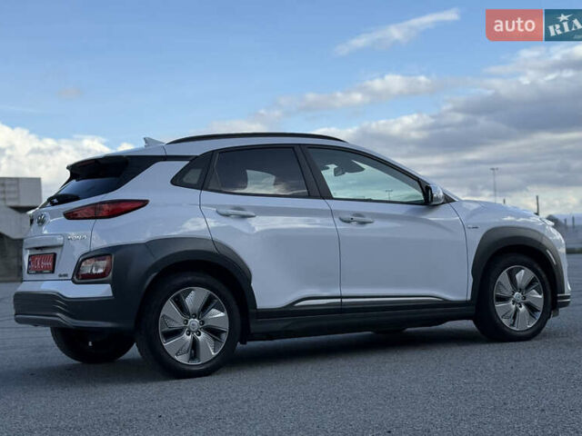 Хендай Kona, об'ємом двигуна 0 л та пробігом 117 тис. км за 17500 $, фото 2 на Automoto.ua