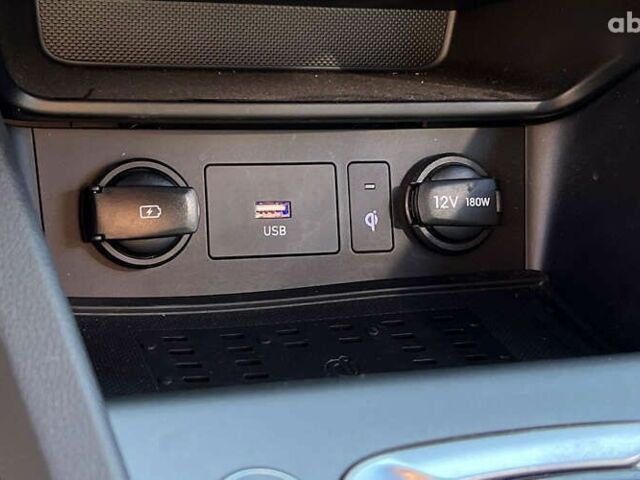 Хендай Kona, об'ємом двигуна 1.6 л та пробігом 17 тис. км за 25750 $, фото 21 на Automoto.ua