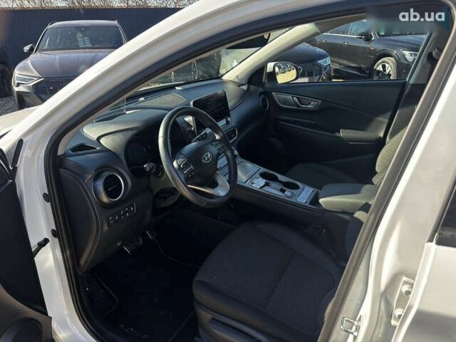 Хендай Kona, об'ємом двигуна 0 л та пробігом 53 тис. км за 15900 $, фото 23 на Automoto.ua