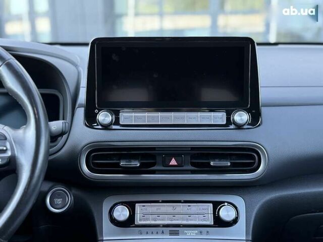 Хендай Kona, объемом двигателя 0 л и пробегом 98 тыс. км за 17200 $, фото 9 на Automoto.ua